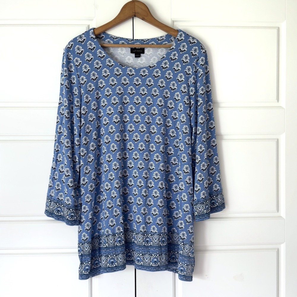 J Jill Floral Medallion Tunic Top Womens Large Blue White Boho 3/4 Sleeve Knit